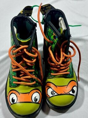 DOC MARTENS Ninja Turtles AirWair Unisex Boots youth 7